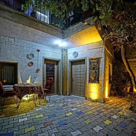 Art Stone Otel 2*