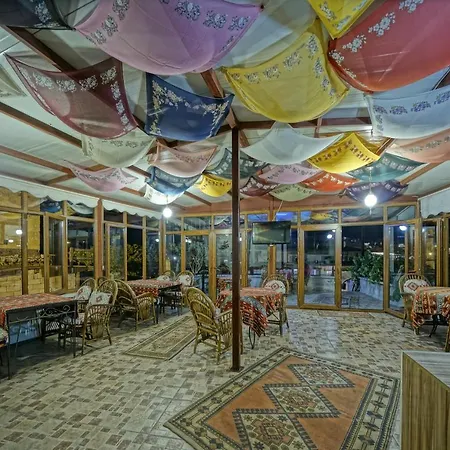 Otel Art Stone 2*