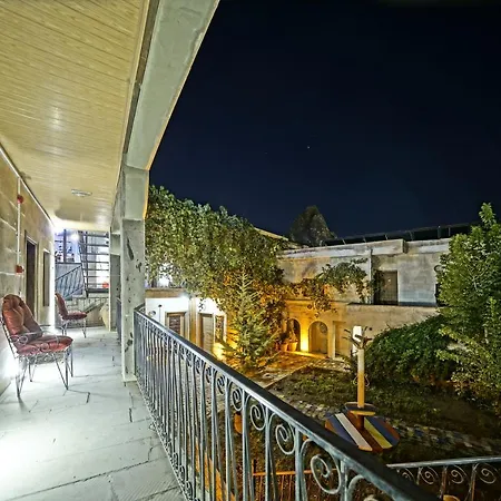 Otel Art Stone 2*